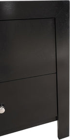 Elegantly Designed Bedside Table in Chic Black,for Small Spaces