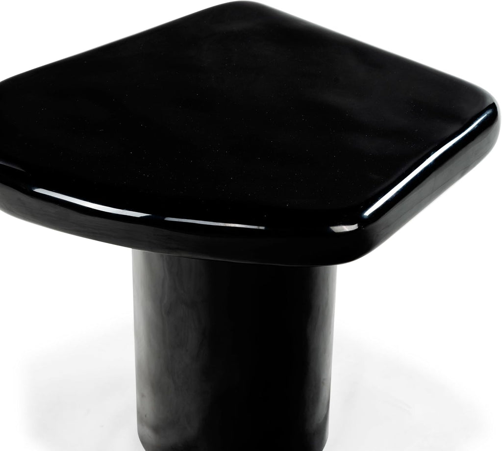 SAFAVIEH Couture Collection - Rhianna Black Concrete Accent Table, Sculptural Side Table, Modern Design (SFV2608B)