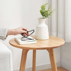Round End Table, Solid Oak Wood Side Table for Living Room, Bedroom Nightstand, Small Coffee Table with Round Design, 3-Leg Stable Structure, Natural Oak