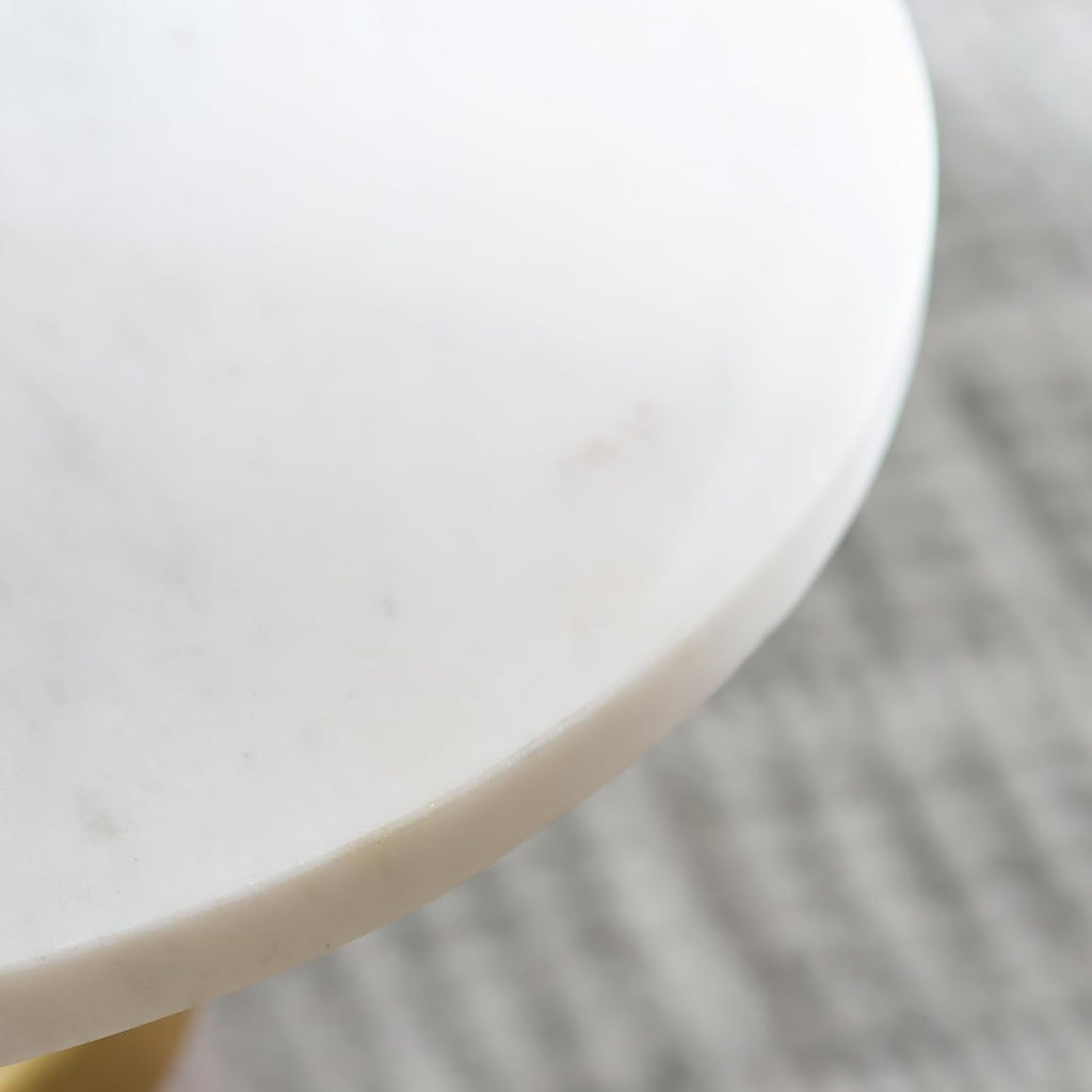 SAFAVIEH Home Collection - Guido Side Table, White Marble Top & Pink Base, Modern Accent Table, Fully Assembled (ACC3215B)