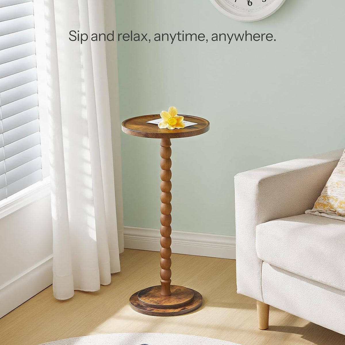 HOOBRO Round Side Table, Small Drink Table for Small Space, End Table with Rubberwood Accent Leg, Stable Pedestal, Easy Assembly, for Living Room, Corner, Bedroom, Rustic Brown FG187BZ01