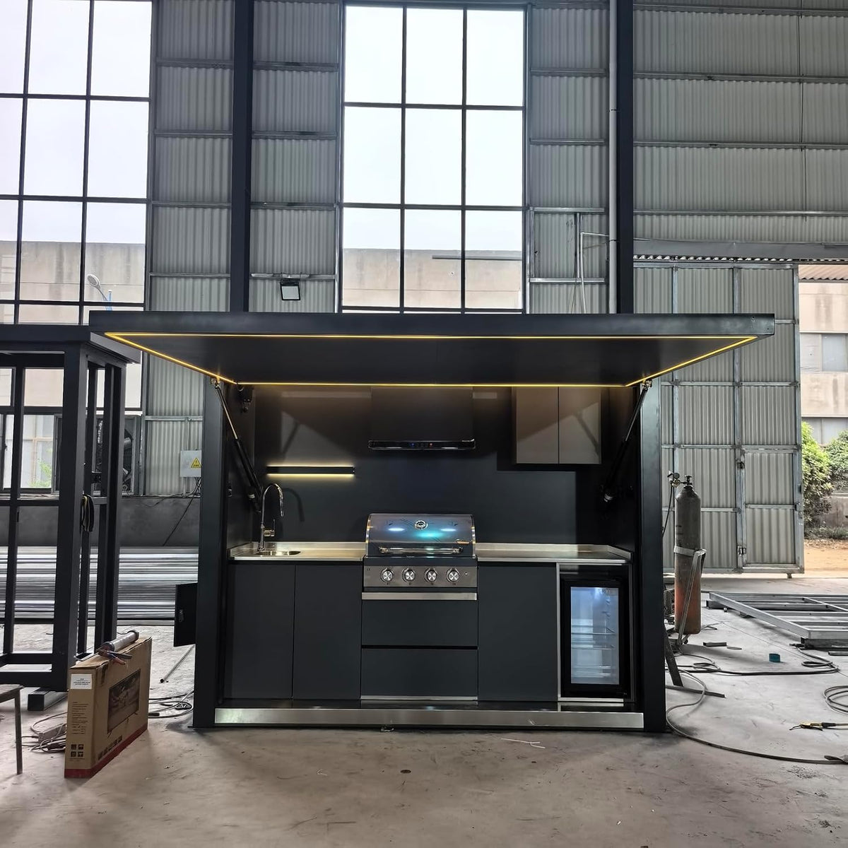 Aluminum Easy to Install Outdoor BBQ Kitchen Pod, Rustless Prefab Cooking Station with Skylight Ceiling and Audio for Coastal Household and Hotel Outdoor Acticity