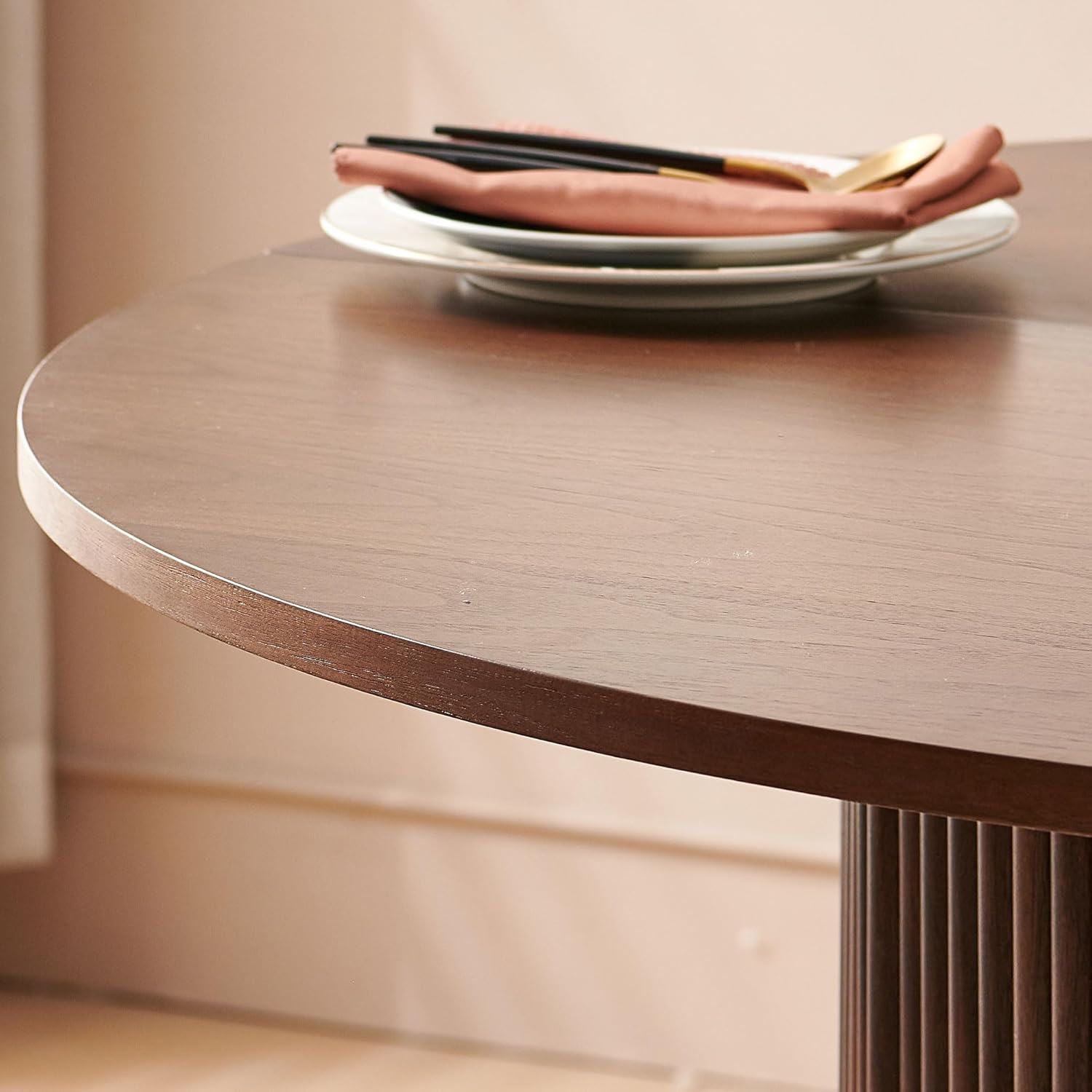 47" Round Dining Table for 4, Modern Farmhouse Kitchen Table, Walnut Wood Veneer Tabletop with Wood Strip Base, Kitchen & Dining Room Table