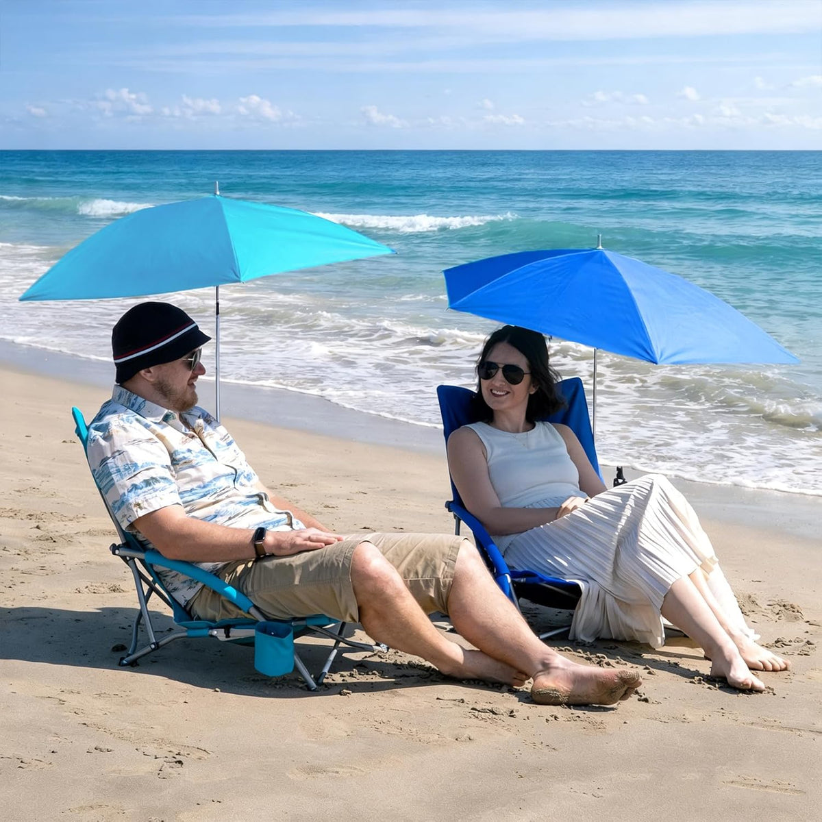 Romswi Beach Chair with Umbrella 2PK, Folding Low Beach Chairs for Adults with Adjustable Parasol, Cup Holder, Breathable Backrest, Comfortable Armrests, Lightweight for Beach & Camping, Green
