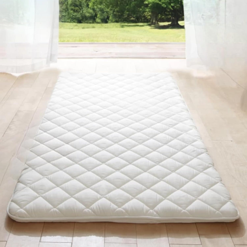 MIINA Japanese Futon Mattress, Made in Japan Twin (39"×78") White, Foldable Floor Lounger Bed Tatami Mat, Roll Up Sleeping Pad, Shikibuton