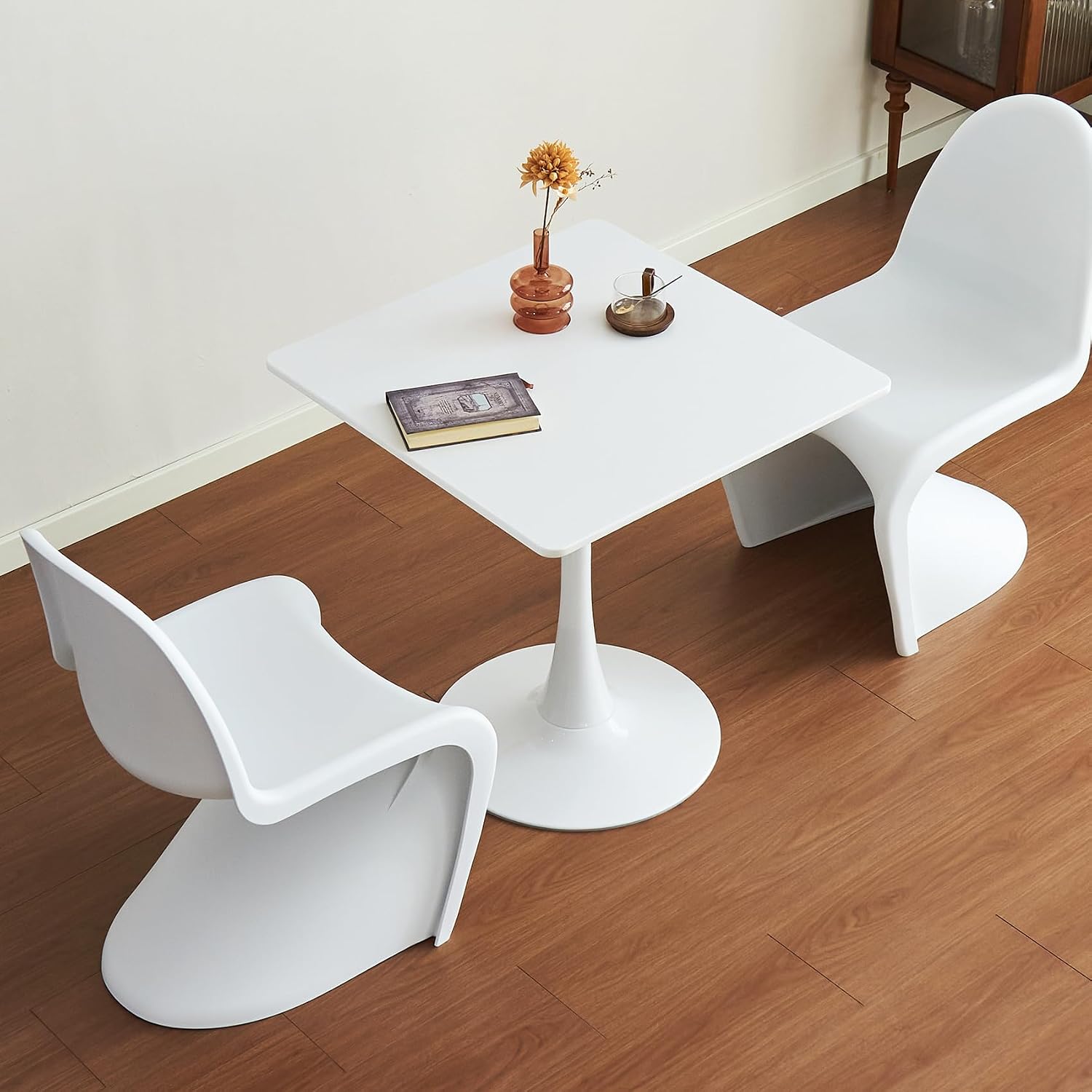 Square Dining Tulip Table for 4, Mid-Century Modern Table with Sturdy Metal Pedestal for Kitchen, Bistro, Cafe, Leisure (White, 27.6 INCH)