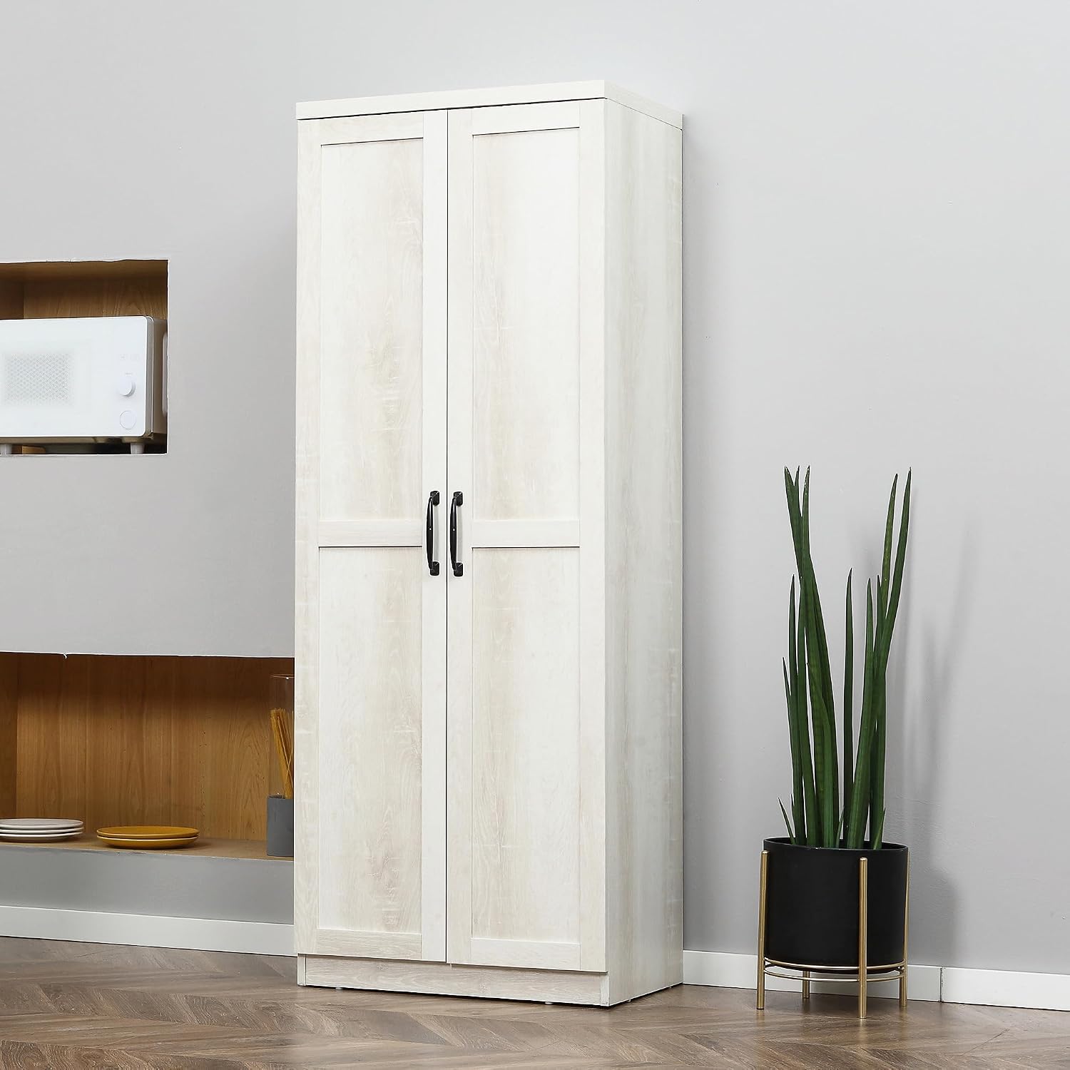 63" 2-Door Kitchen Pantry, Freestanding Storage Cabinet with 5-Tier Shelving and 2 Adjustable Shelves for Dining Room, Antique White