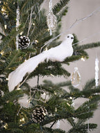 UWIOFF Artificial Birds, 12 Pcs Artificial White Doves Simulation Foam White Feathered Artificial Birds Doves Clip On Ornament for Christmas Tree Decorations, Wedding, Wreaths & Crafts