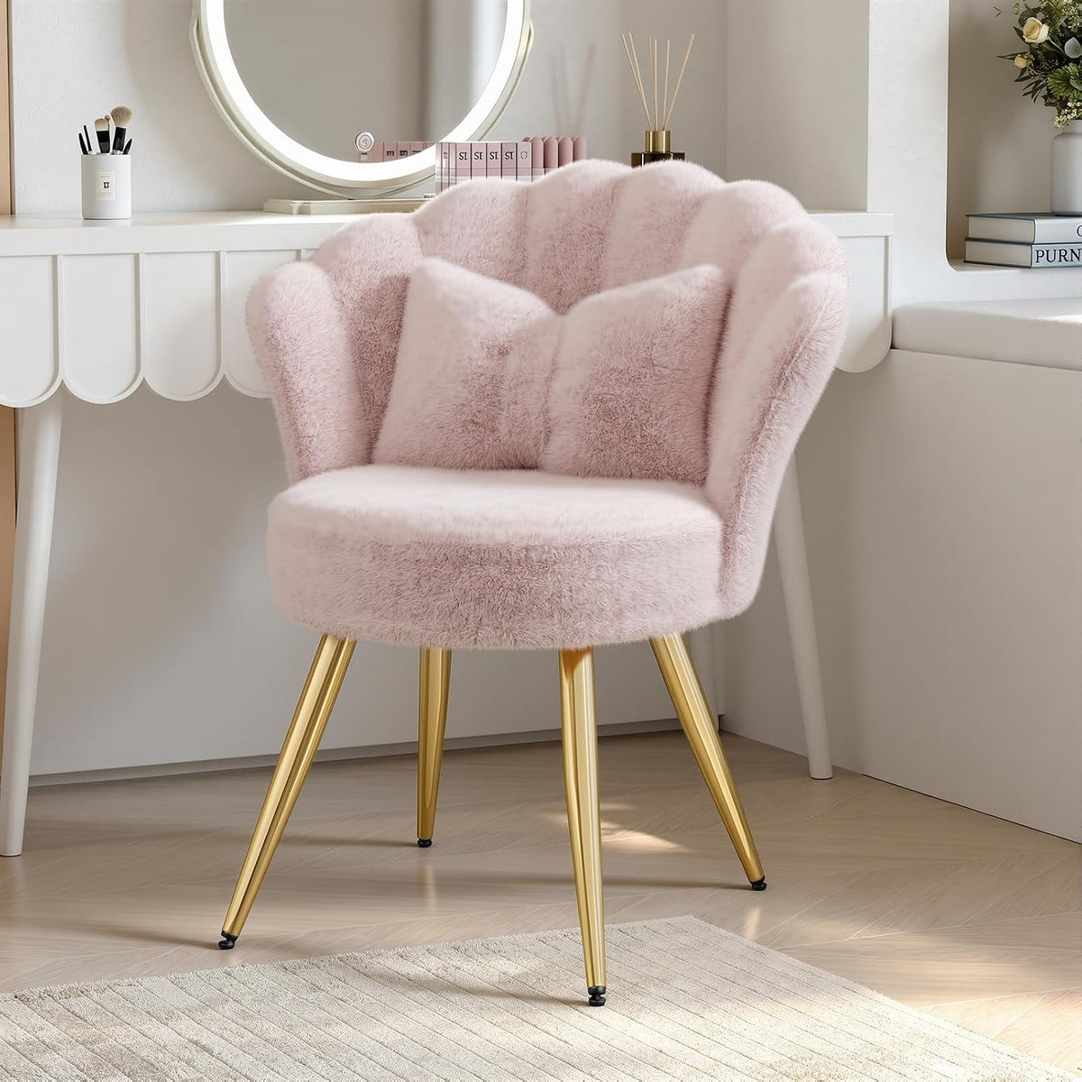 Plush Sherpa Accent Chair with Gold Metal Legs, Fluffy Vanity Chair for Makeup Room, Upholstered Guest Chair for Living Room, for Bedroom, Pink