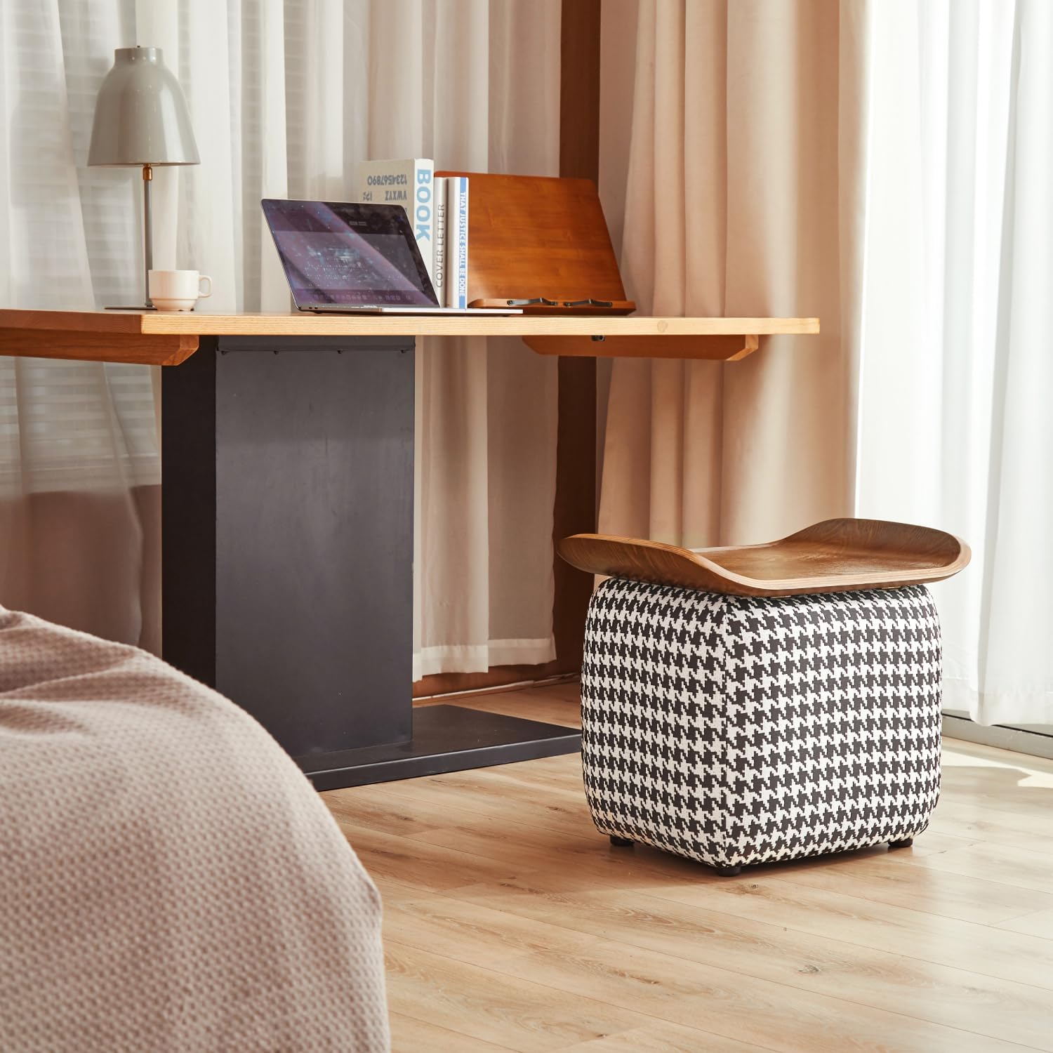zyz 21 Inch Square Storage Ottoman Coffee Table, Modern Ottoman with Flip-Top Lidm, Solid Wood Panel, Houndstooth Fabric Footstool, Accent Ottoman for Living Room, Bedroom, Corners, Entryways (Black)