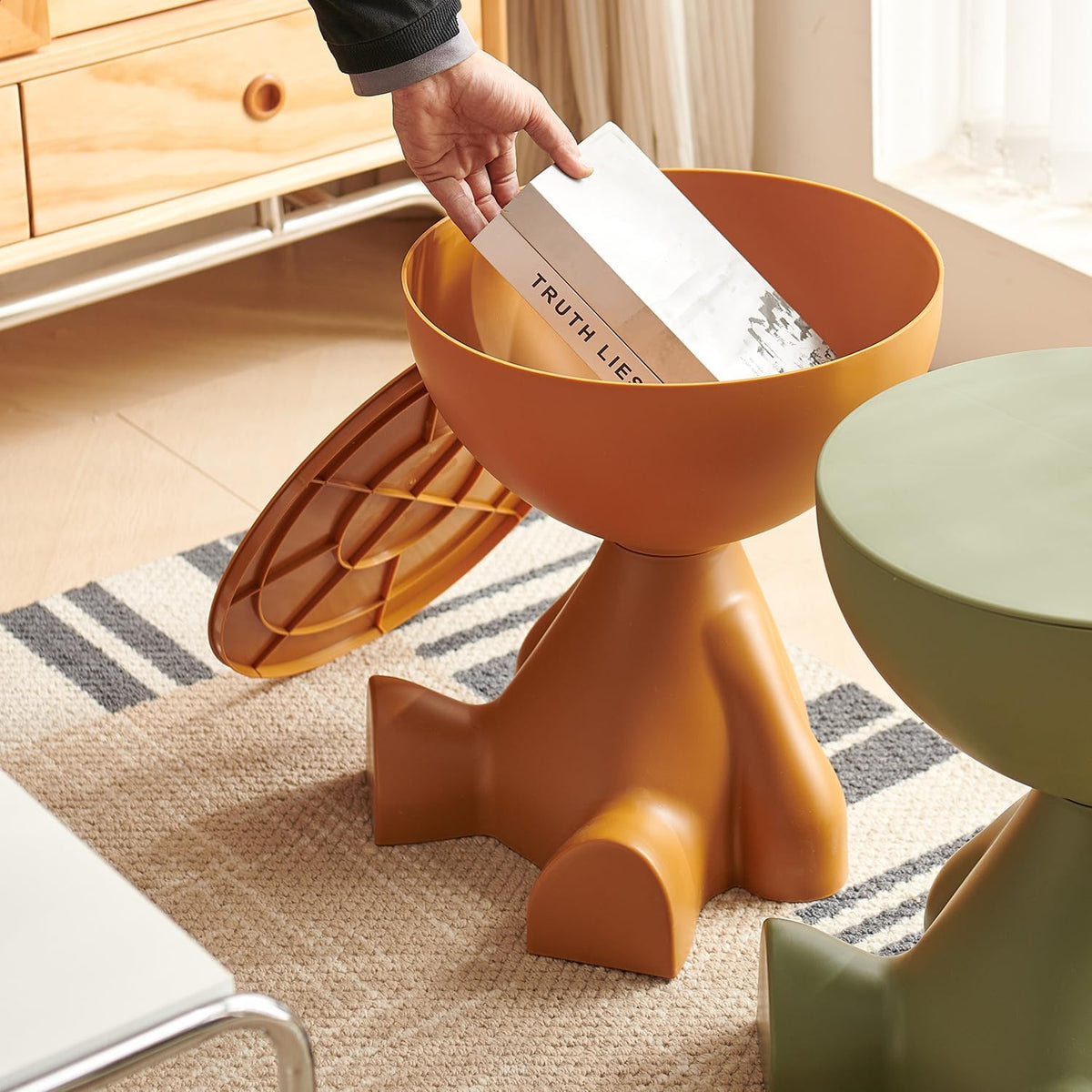 Circle Side Table, Round Modern End Table, Waterproof & Durable, Small Coffee Table for Living Room, Bedroom, Bedside, Versatile Accent Table - Orange