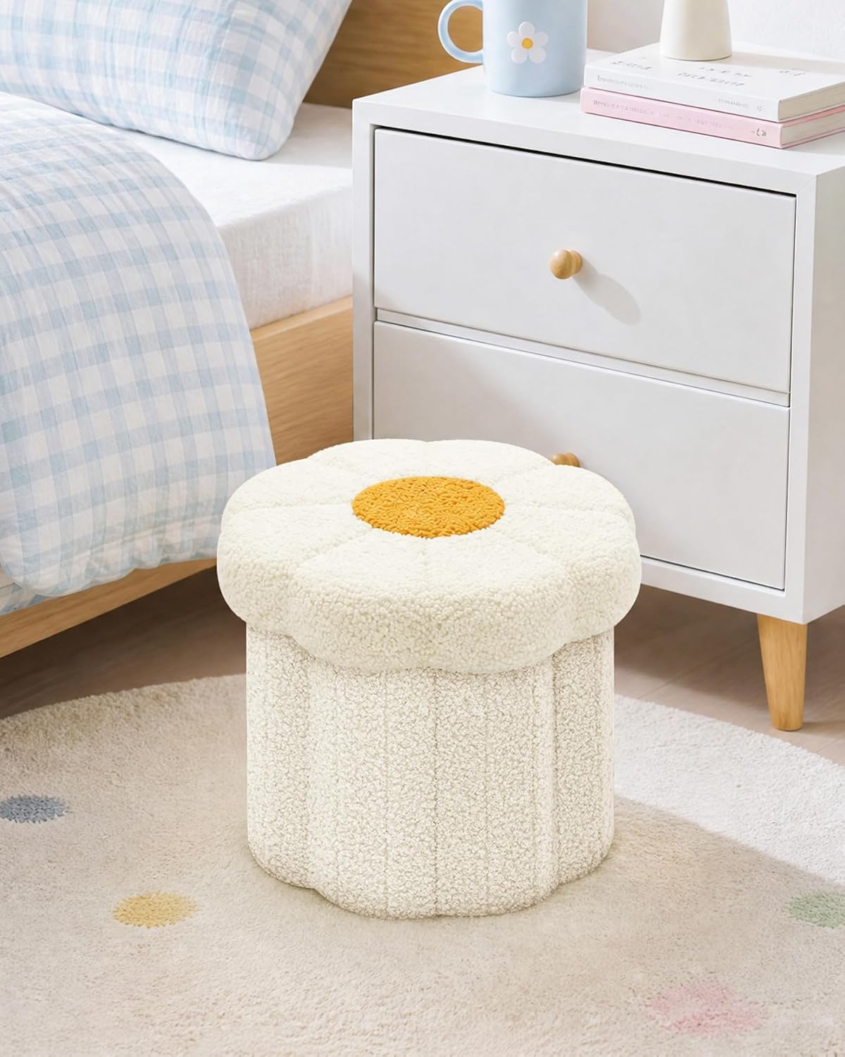 B FSOBEIIALEO Storage Ottoman Cube, 12.6" Ottoman with Storage, Cream White | Sunflower Shaped Footstool，Small Ottomans for Dorm , Faux Teddy Fur, Collapsible Folding Pouf Seat,Living Room, Entryway