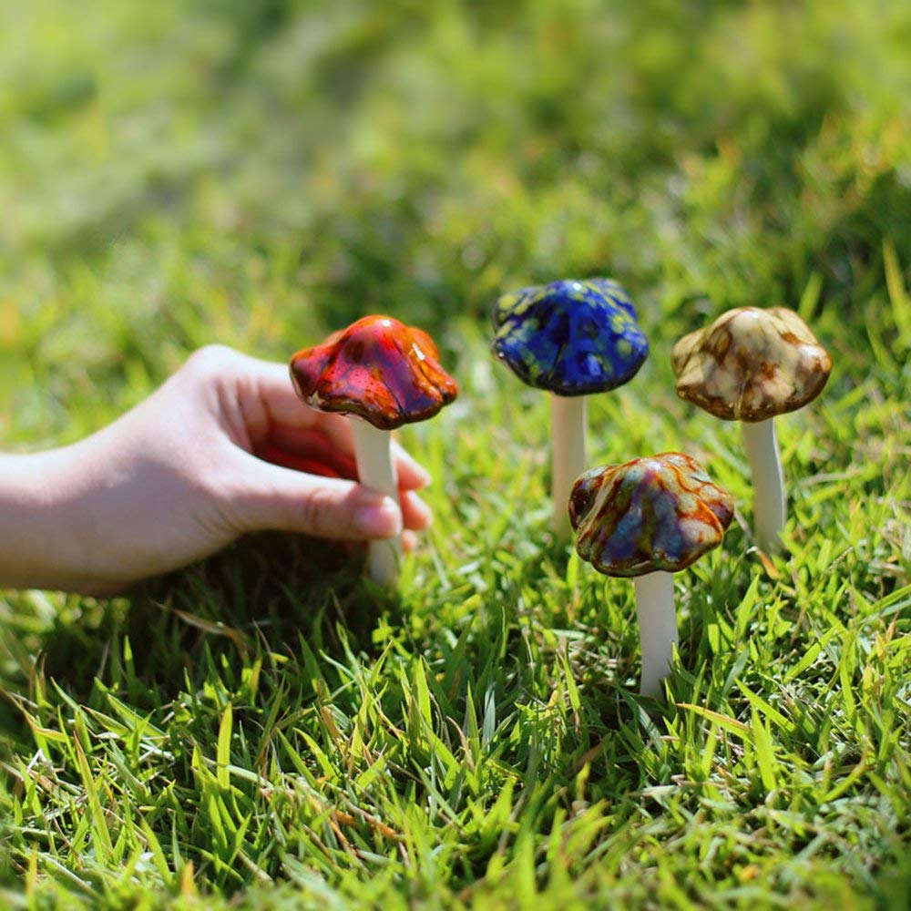 Danmu Garden Decor, 4pcs (Random Color) Ceramic Mushroom for Garden, Yard, Fairy Garden - Lawn Ornament Décor, Pottery Ornament 4.52" in Height