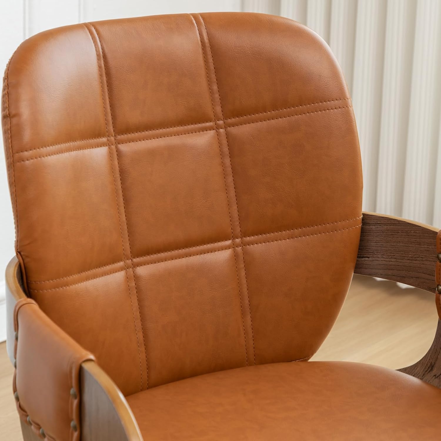 Set of 4 Mid Century Modern Chairs - Swivel Dining Chairs with Arms and Curved Back, Faux Leather Reception Room Chairs, Ideal for Kitchen/Living Room/Reception/Desk (Walnut Brown)