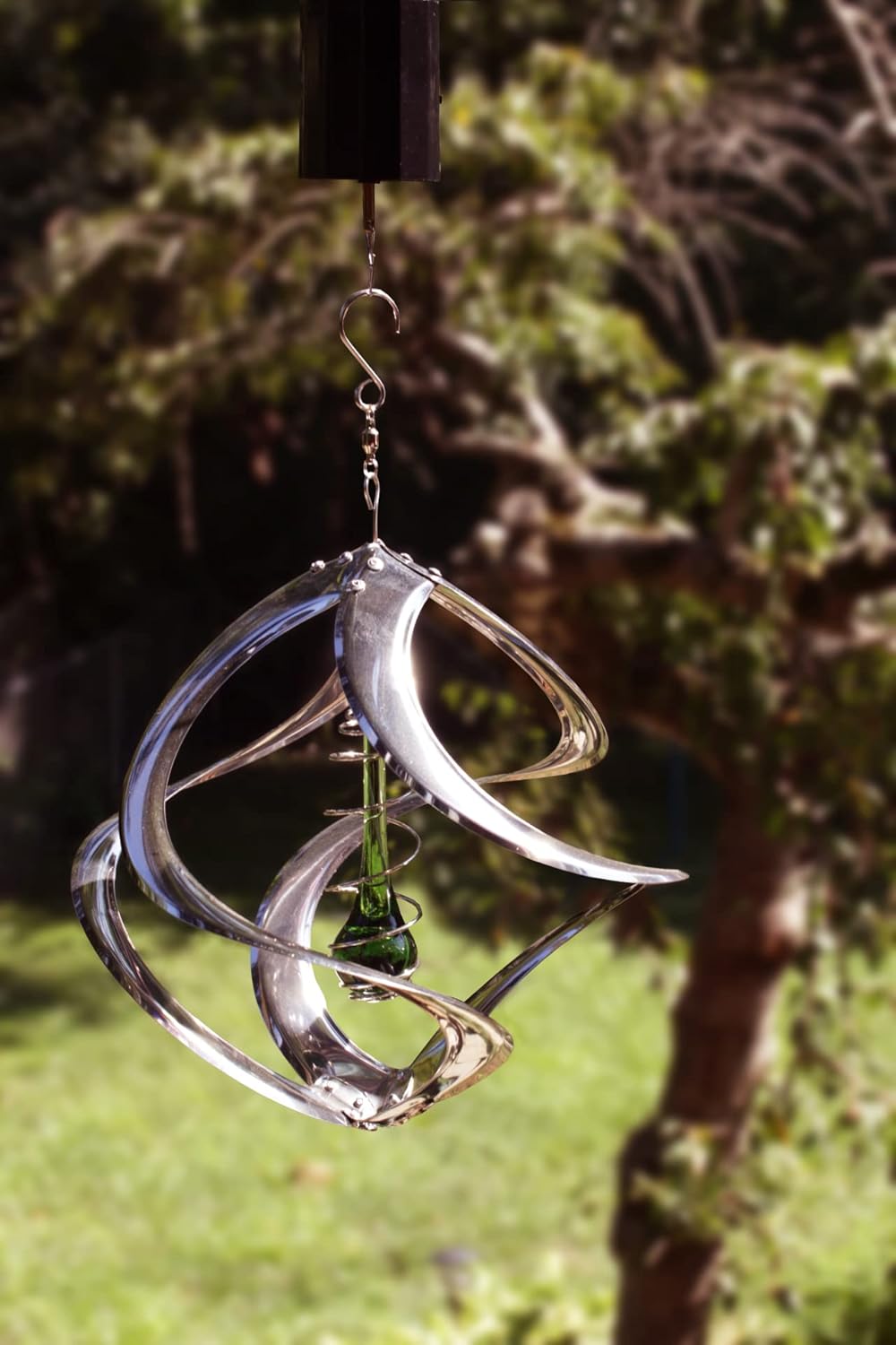 Red Carpet Studios The Original Helix Cosmix Wind Spinner Indoor/Outdoor 3-Dimensonal Garden Décor, 11-Inch, Chrome - Teardrop