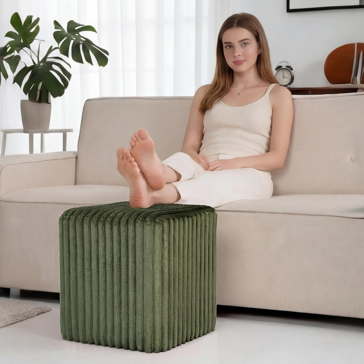 Modern Square Vanity Stools, Small Striped Pattern Ottoman, Cute Velvet Foot Stool, Tufted Fabric Footrest, Upholstered Vanity Chair, Stool for Makeup, Bedroom, Living Room(2, Square-Dark Green)
