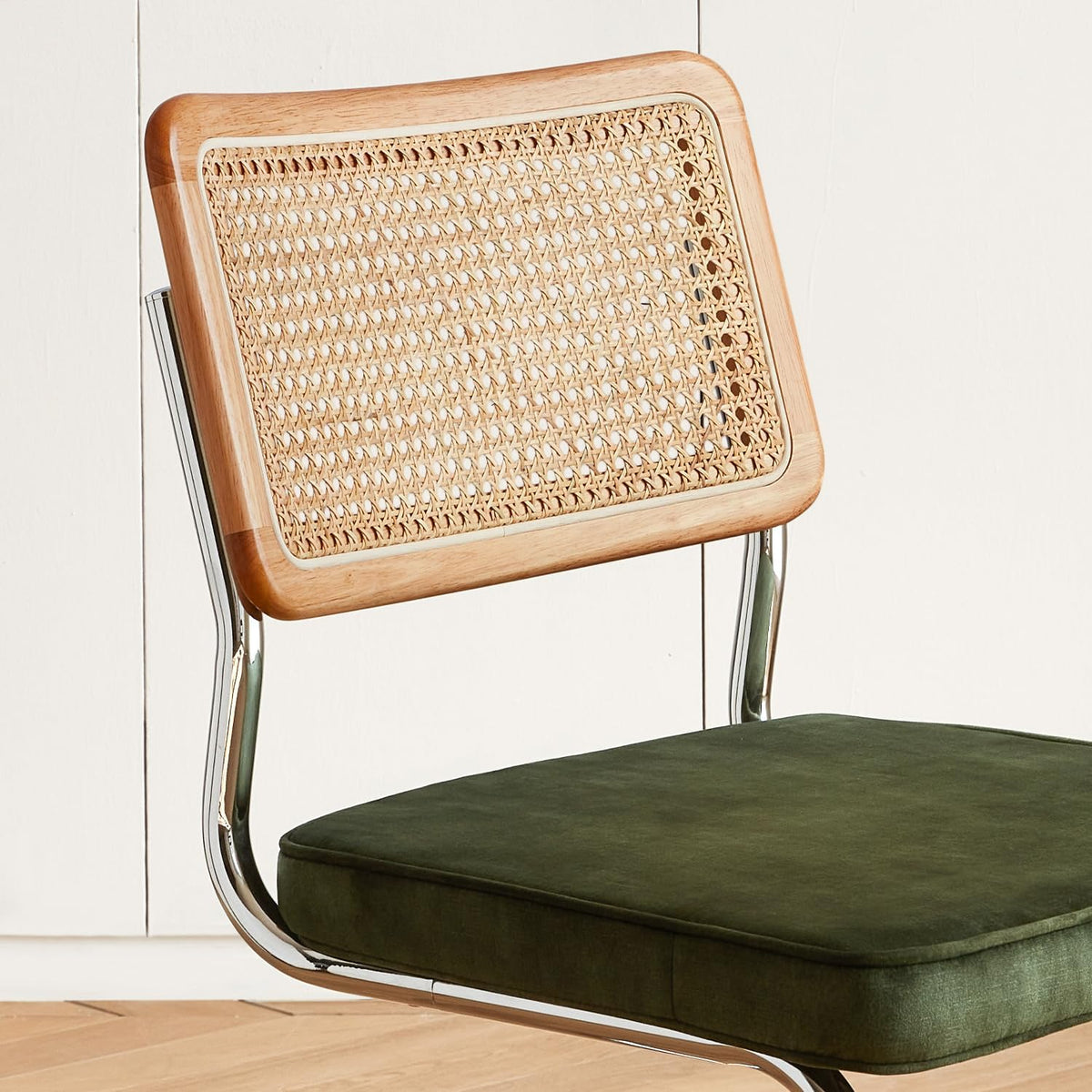 GrandNoor Rattan Dining Chairs Set of 4, Wooden Mid Century Modern Dining Room Chairs, Mesh Back Cane Kitchen Chair, Cesca Design Chairs with Metal Chrome Legs, Green