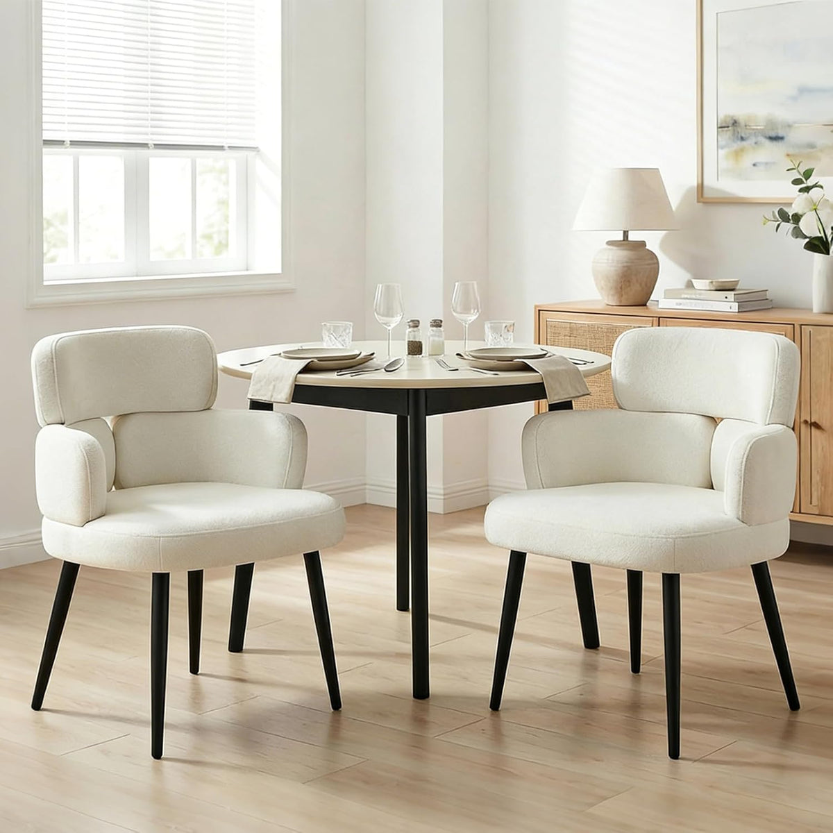Accent Dining Chair with Arms,Set of 2 Modern Upholstered Side Chair with Soft Fabric Black Metal Legs, Comfy Spacious Seat & Back for Dining Room/Living Room/Bedroom, Beige