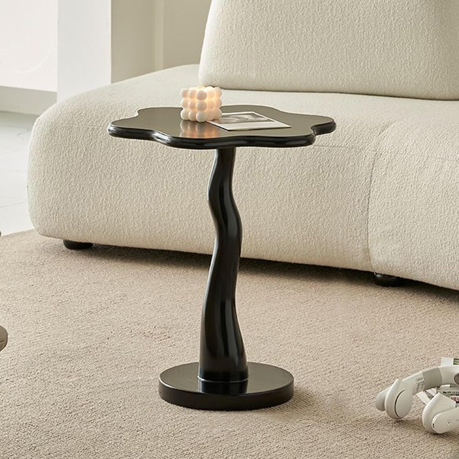 Flower Shape Sofa Side Table, Tray Top Wood Small End Table, Elegant Round Pedestal Accent Coffee Tables for Living Room Bedroom Balcony(51x43cm(H20.1 xD16.9), Black)