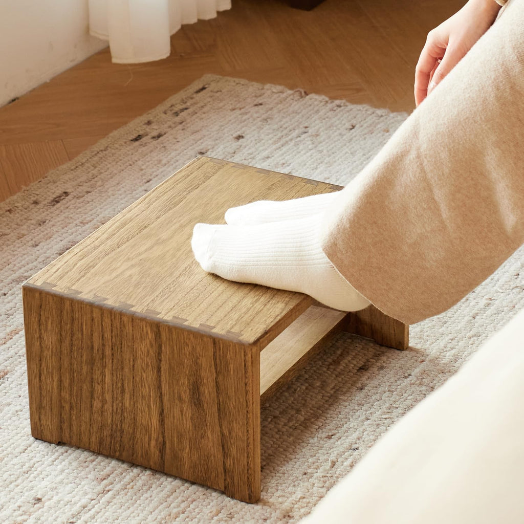 KIRIGEN Wooden Step Stool, Solid Paulownia Wood Step Stool with Anti-Slip Pads, Multi-Purpose Foot Stool for Bathroom, Kitchen, Bedroom ZGT-DBR