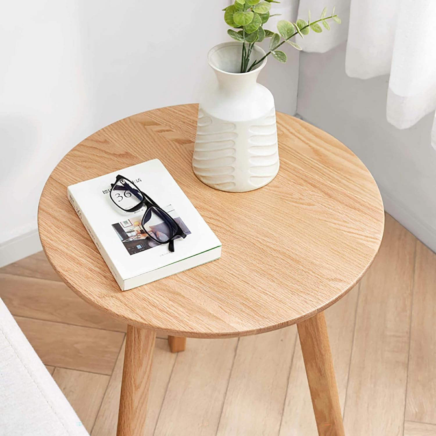 Round End Table, Solid Oak Wood Side Table for Living Room, Bedroom Nightstand, Small Coffee Table with Round Design, 3-Leg Stable Structure, Natural Oak