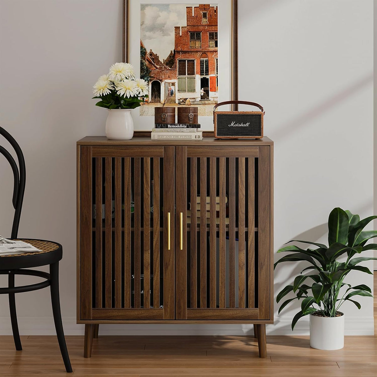Buffet Cabinet with Storage Walnut Sideboard with Grille Doors&Adjustable Shelf, Wood Coffee Bar Storage Cabinet for Kitchen Living Room Entryway (31.5 Inch)