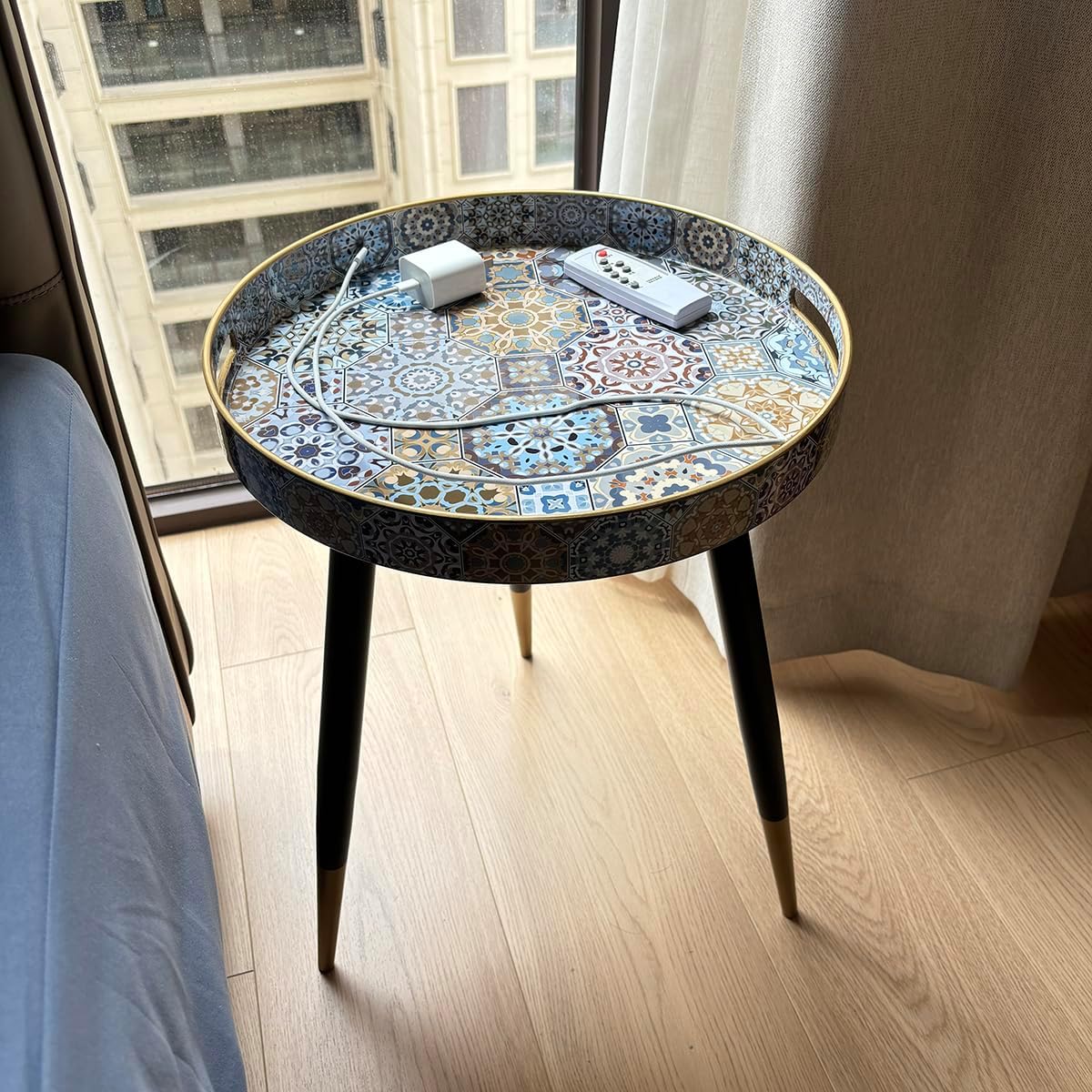 Small Round Accent End Table with Tray Top for Living Room, Bedside, Balcony (Metal Leg, 28)