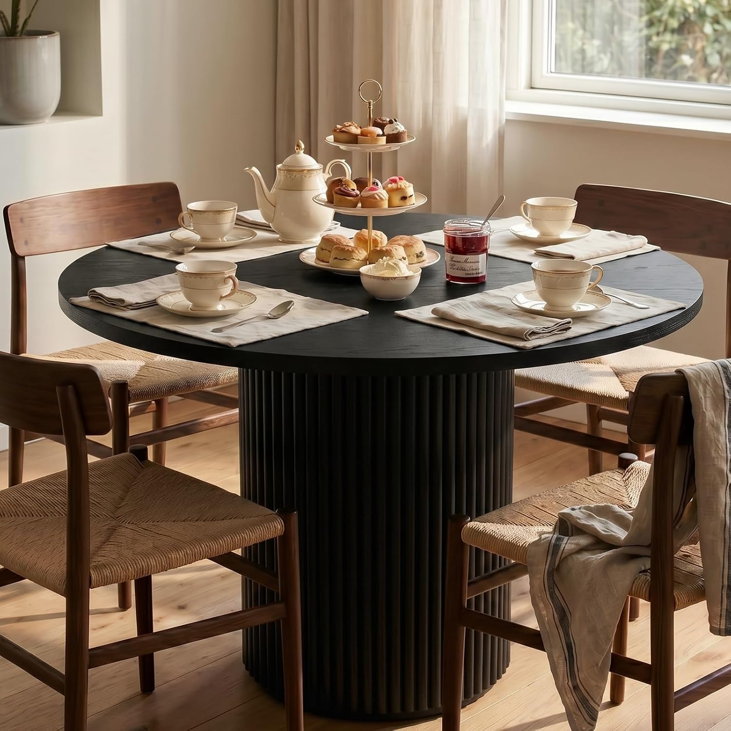 Comfy to go 36 inch Modern Round Dining Table, Solid Wood Strips Pedestal Base, Fluted Design, Round Kitchen Table Waterproof, Scratch Resistant,Easy to Clean,Seats 2-3 People–Black