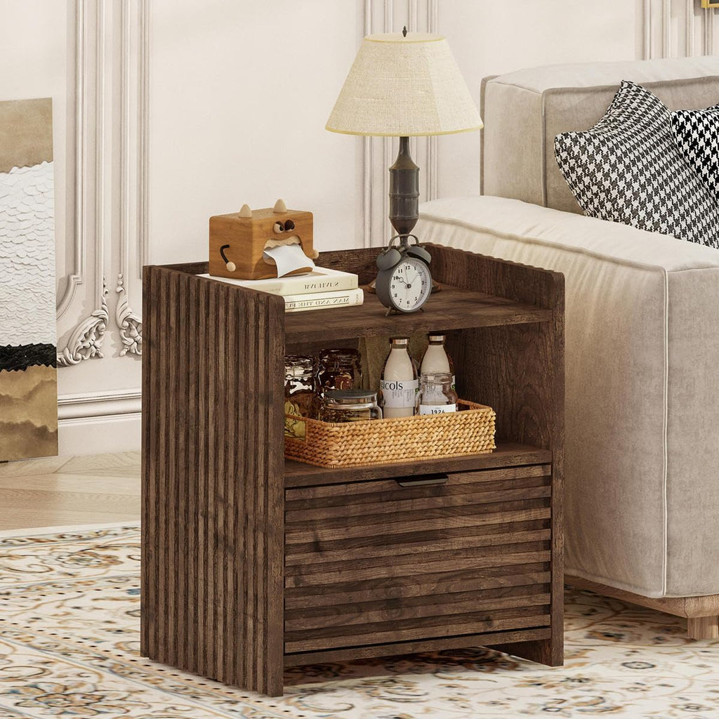 BON AUGURE Fluted Nightstand with Drawer and Storage Shelf, Modern Wood Bedside Table, Mid Century End Table for Bedroom Living Room Sofa Couch, Rustic Oak