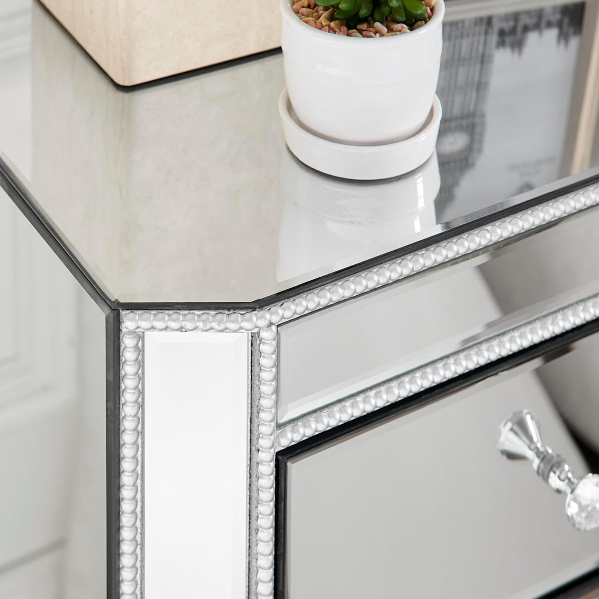 IKIFLY Mirrored Nightstand with 3 Drawers, Silver End Table with Pearl Lines, Accent Side Table for Living Room, Bedroom and Office