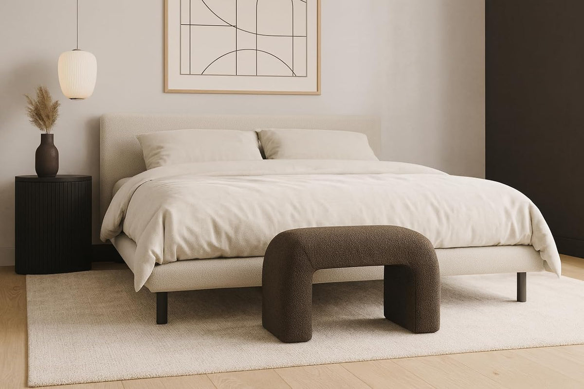 Meridian Furniture 169Brown Niagara Collection Modern | Contemporary Boucle Fabric Upholstered Bench with Rich Brown Boucle Fabric, Curved Contemporary Design, 28" W x 15.5" D x 17.5" H, Brown