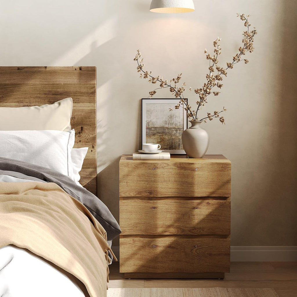 LITTLE TREE End Table with 3 Drawers, Fluted Nightstand, Farmhouse Bedside Table, Wood Nightstand, Small Bedroom Dresser, Rustic Wood End Table with Storage for Living Room, Bedroom, Closet, Natural