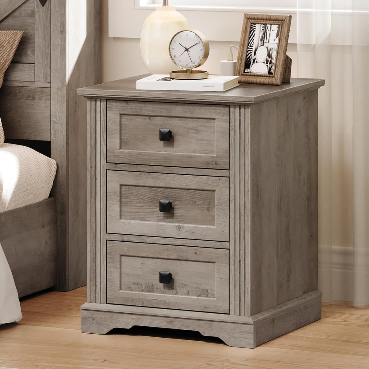 RALGEND Nightstand Set of 2, Night Stand with 3 Drawers, 18 Inch Wide End Table with Charging Station, Farmhouse Nightstand, Bedside End Tables Living Room, Bedroom, Greige