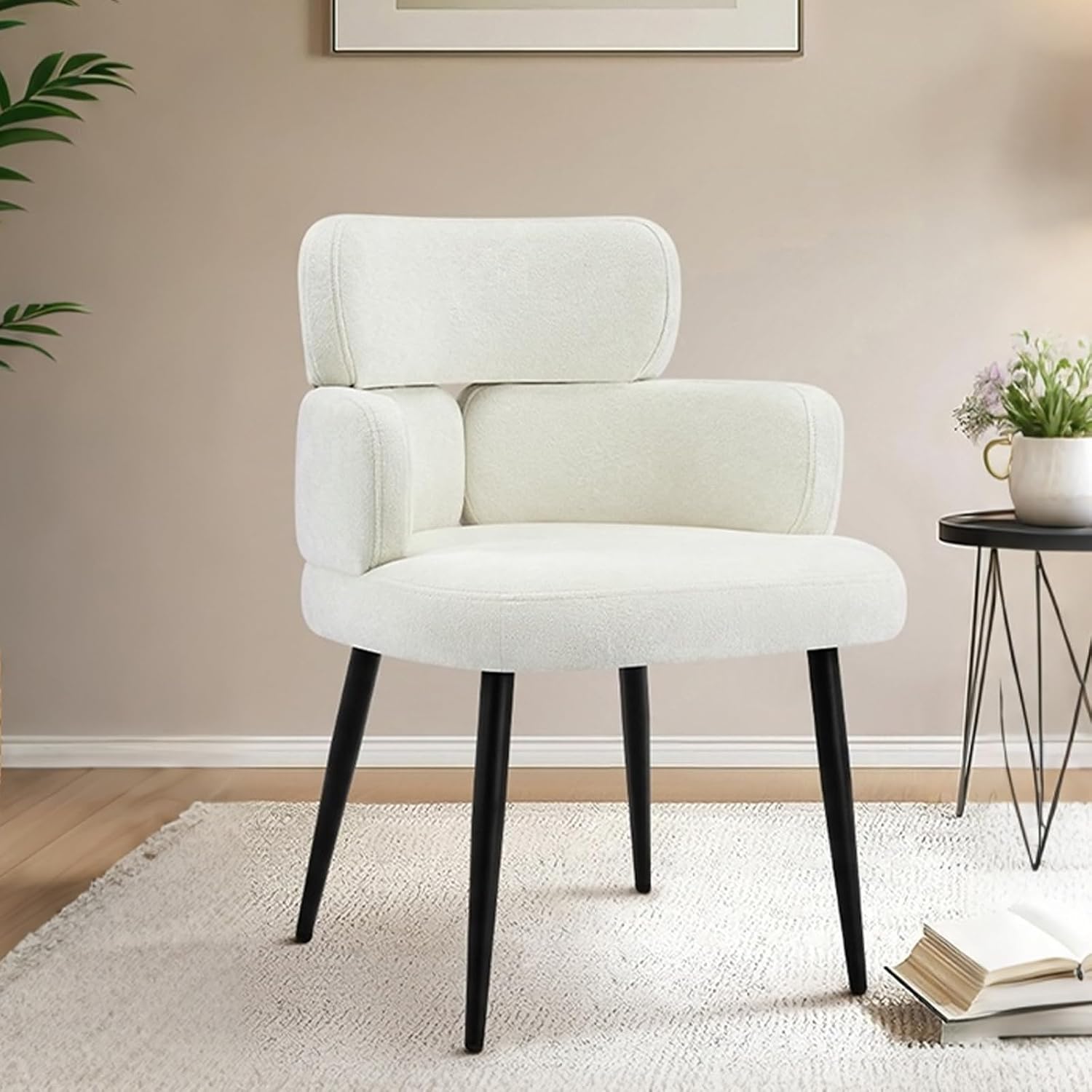 Modern Upholstered Dining Chair, Accent Chair with Soft Fabric, Black Metal Legs, Reading Chair for Living Room, Vanity Chair for Makeup Room, Bedroom, Beige