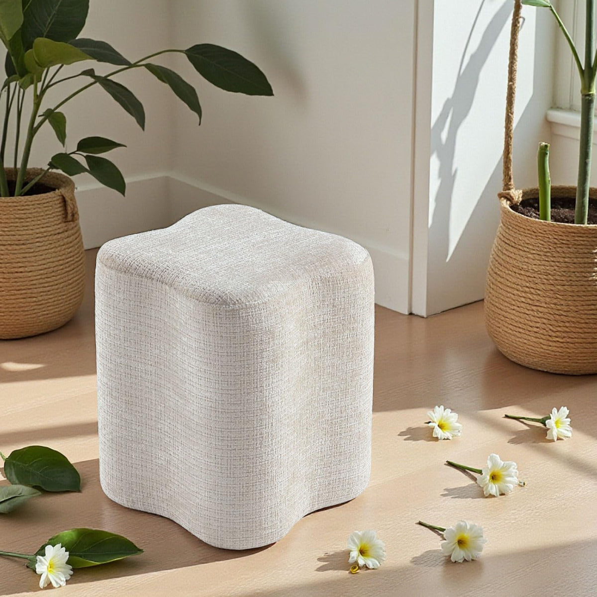 Get Set Style 14.4 Inch Flowers Shaped Ottoman,Modern Chenille Ottoman Vanity Stool for Living Room Comfortable Pouf Extra Seating,Stylish Sofa Foot Rest (Beige)