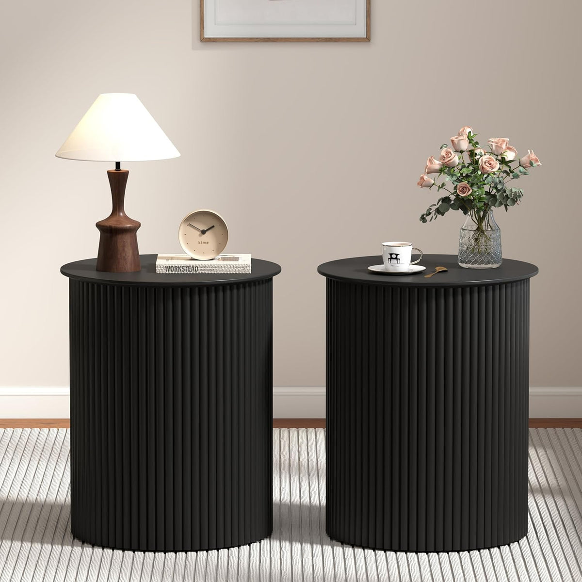Round Fluted Side Table Set of 2, 17.7" Mid-Century Modern End Tables, Wooden Bedside Table Round Nightstand Small Circle Sofa Accent Table for Living Room, Bedroom Home(Black)