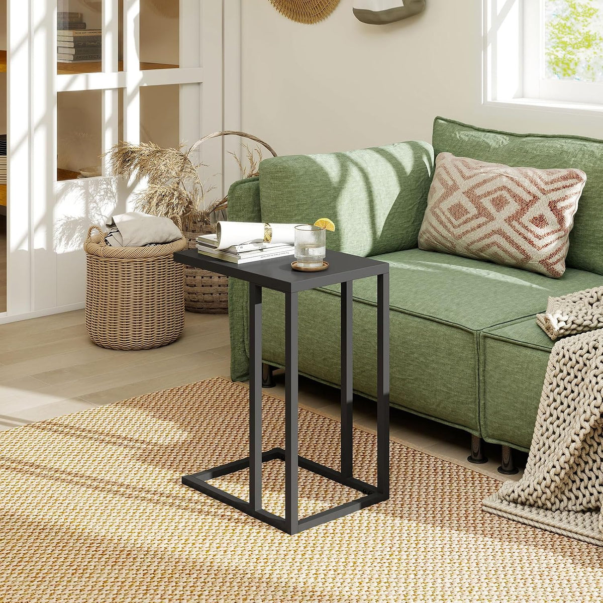 HAPPYGRILL C-Shaped Side Table with Metal Frame, Adjustable Foot Pads, Small Industrial End Table for Couch Sofa, Living Room Bedroom Office(1)