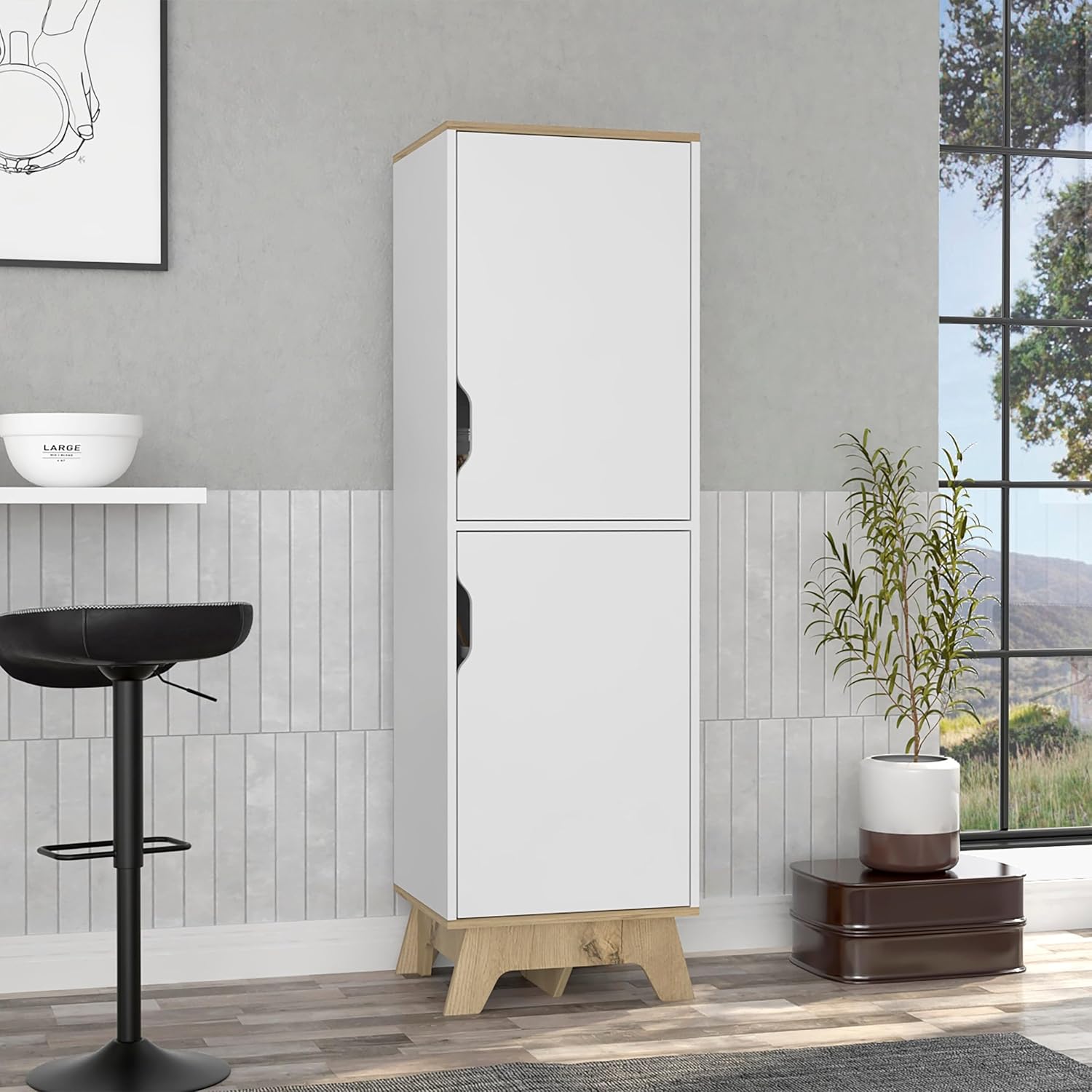 British Single Kitchen Pantry, Four Storage Shelves, Double Doors Cabinets