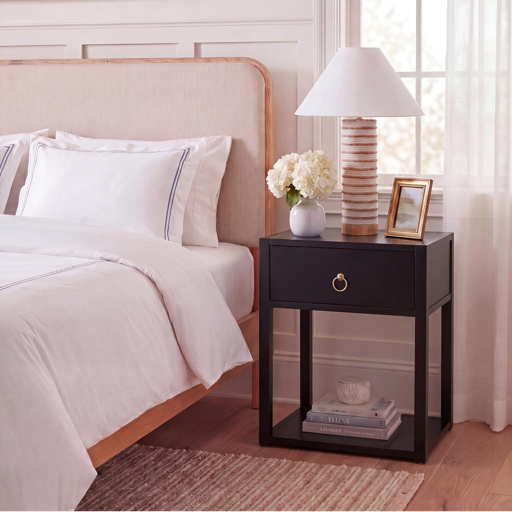 SAFAVIEH Furniture - Sadie 1-Drawer Nightstand - Black - Wood - Glam Gold Hardware Design - Ideal for Bedroom, 21" W x 17.2" D x 26" H - Fully Assembled (NST9201E)