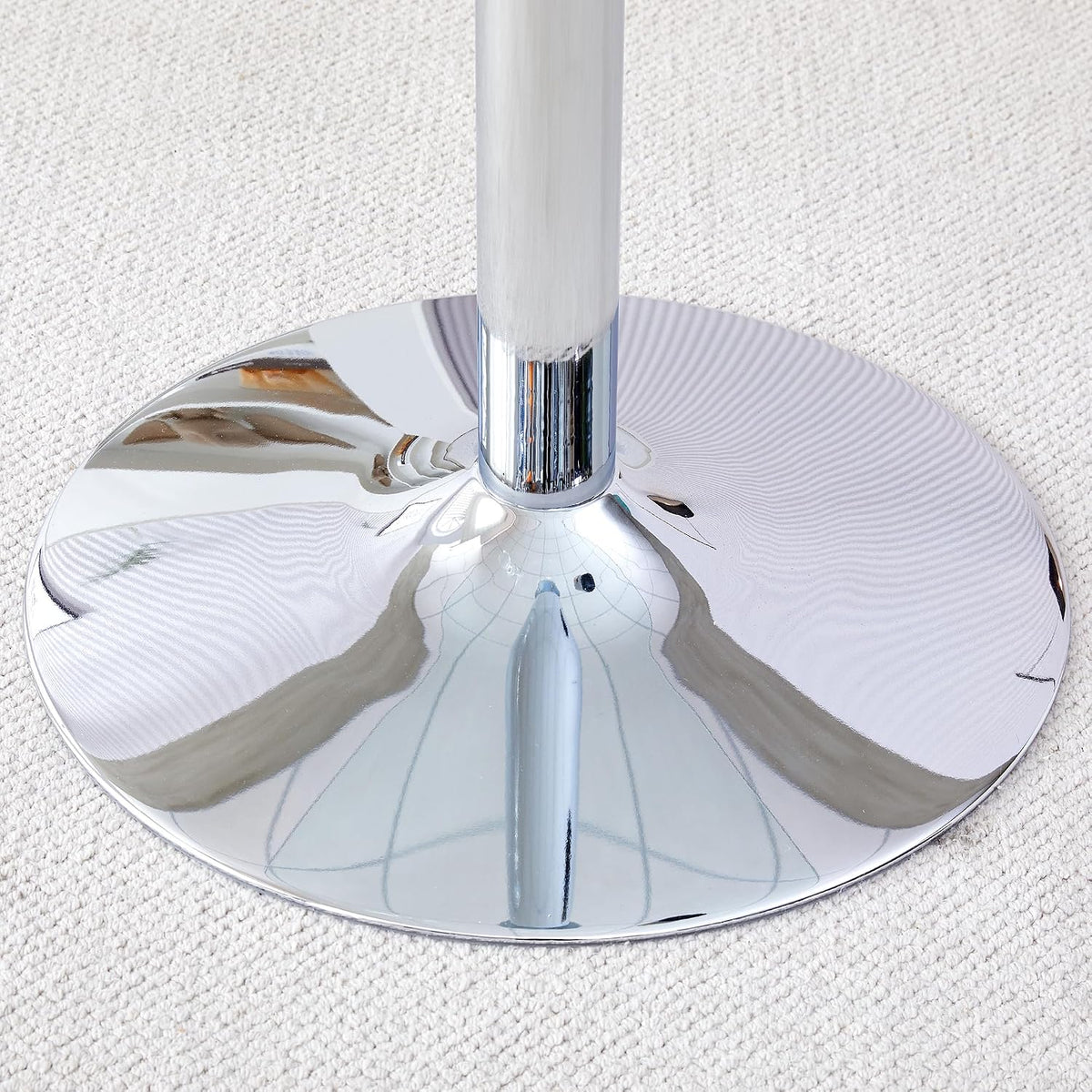 A Glass Tabletop with a Diameter of 35 inches and a Modern Minimalist Circular Dining Table with electroplated Silver Metal Legs. Suitable for Restaurants, Living Rooms, and Conference Rooms.BT-1166