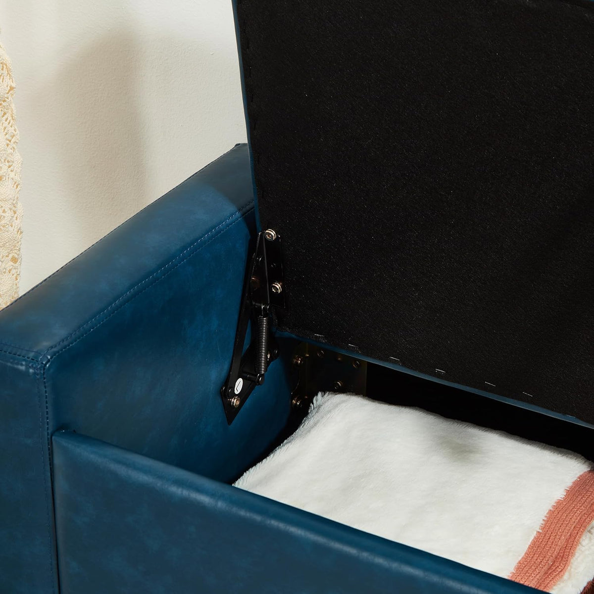 Betoko PU Leather Ottoman Bench with Storage,48" Mid Century Modern Storage Bed Bench for Bedroom,Button Tufted Ottoman Benches with Seating for Living Room,Entryway,Window (PU Blue)