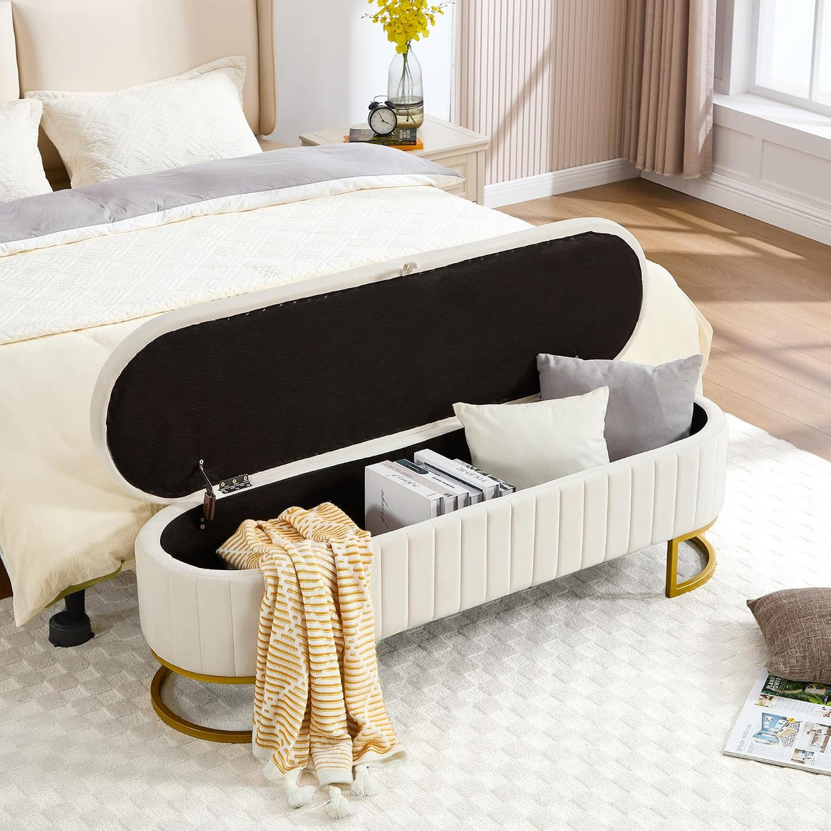 Storage Ottoman Bench, 63" Velvet End of Bed Bench Bedroom Bench King Size with Golden Metal Legs, Upholstered Storage Bench for Bedroom Living Room Entryway and Window, Beige
