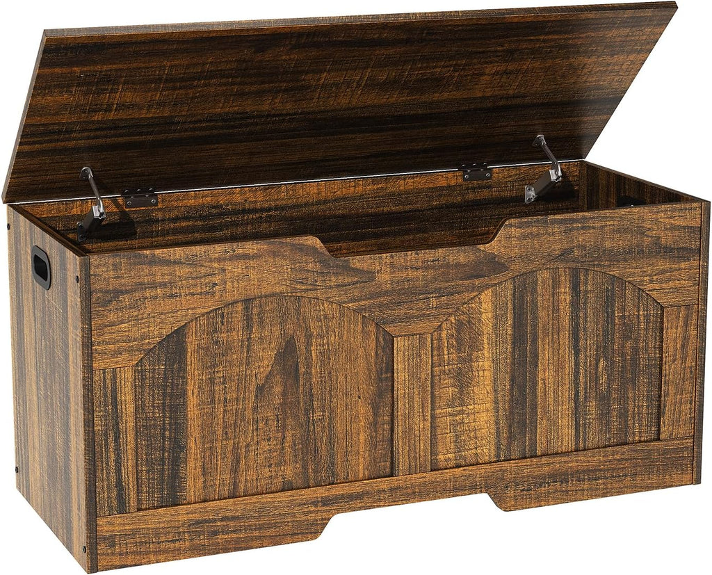 oakvivo Storage Chest, 31.5" Storage Bench with 2 Safety Hinges, Farmhouse Style, 31.5 x 15.7 x 18.3 Inches, U-Shaped Opening for Entryway, Bedroom, Living Room, Supports 330 lb, Rustic Brown