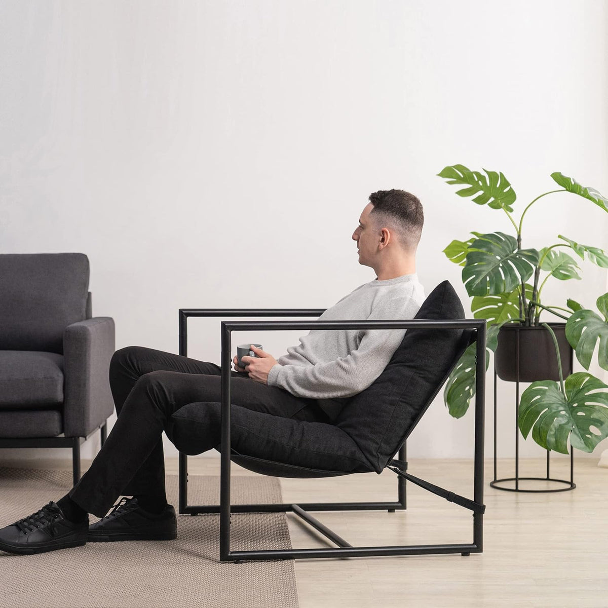 Zinus Aidan Sling Accent Chair, Metal Framed Armchair with Shredded Foam Cushioning, Black