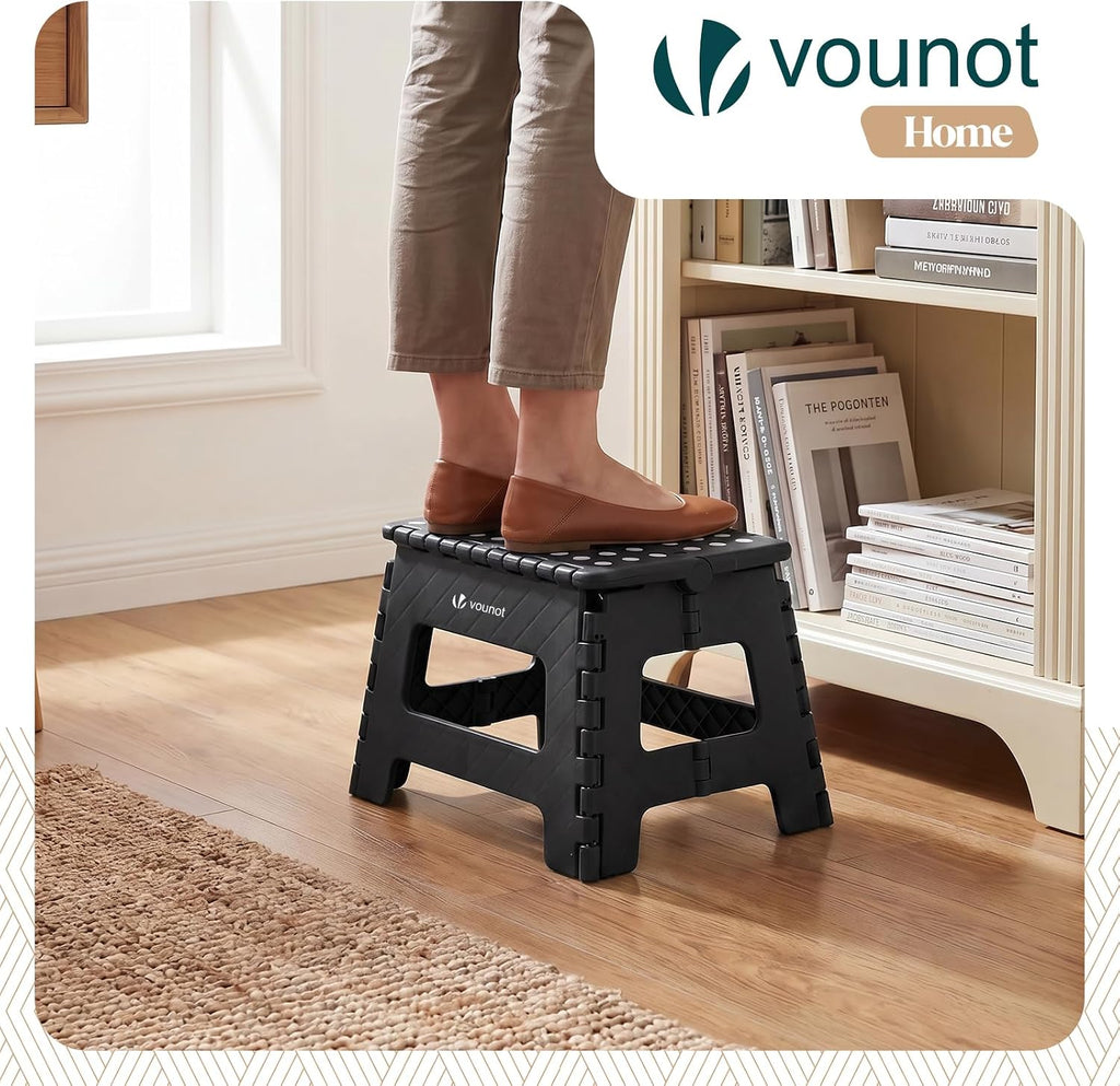 VOUNOT® Folding Step Stool, Portable Stepping Stool with Carrying Handle, Anti-Slip Folding Stool for Bathroom, Garden, Camping, Home, 32 x 25 x 22 cm, Black