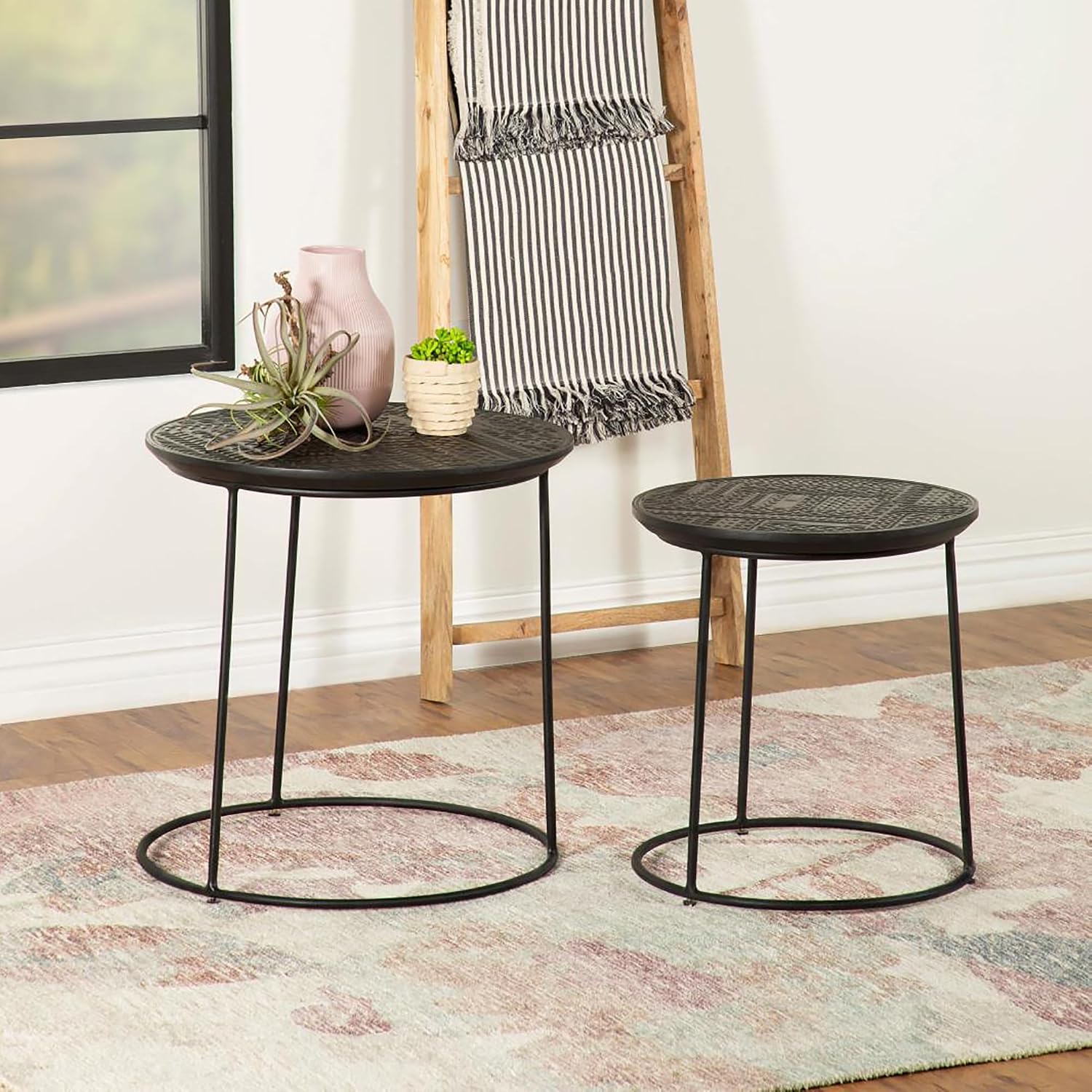 20" Sturdy Metal Frame Nesting Coffee Table, Boo Coffee Table with Embossed Tribal Pattern, Nesting Side Tables with Mango Wood top for Modern Indoor Spaces, Black