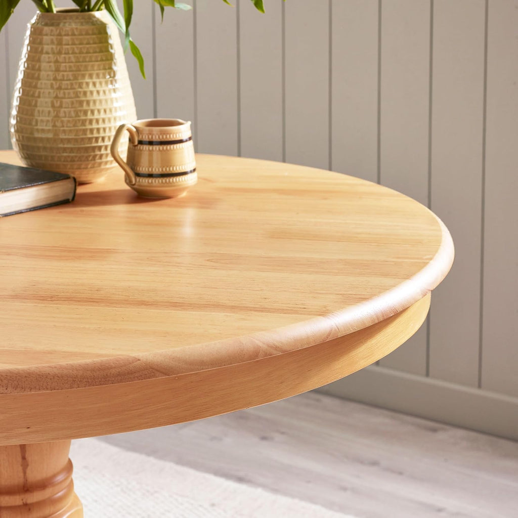 Furniturebox UK Bude Round Wooden Dining Table & 4 Millford Chairs (Oak-Effect & 4 Millford Chairs)