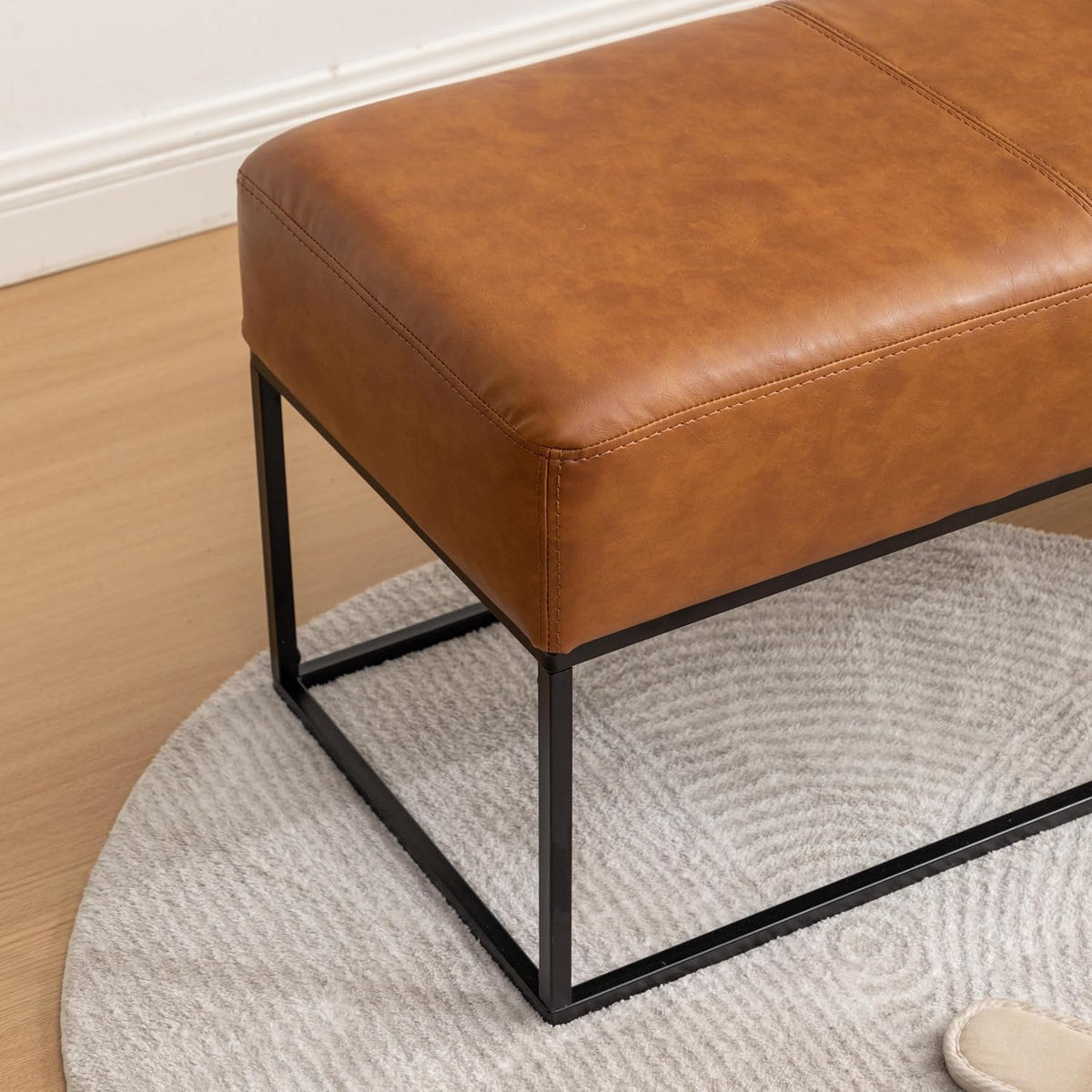 Leather Entryway Bench, Modern Long Faux Leather Ottoman Bench Seat with Metal Frame, 47'' Upholstered Bedroom Bench for Living Room Entryway Window, Vintage Brown