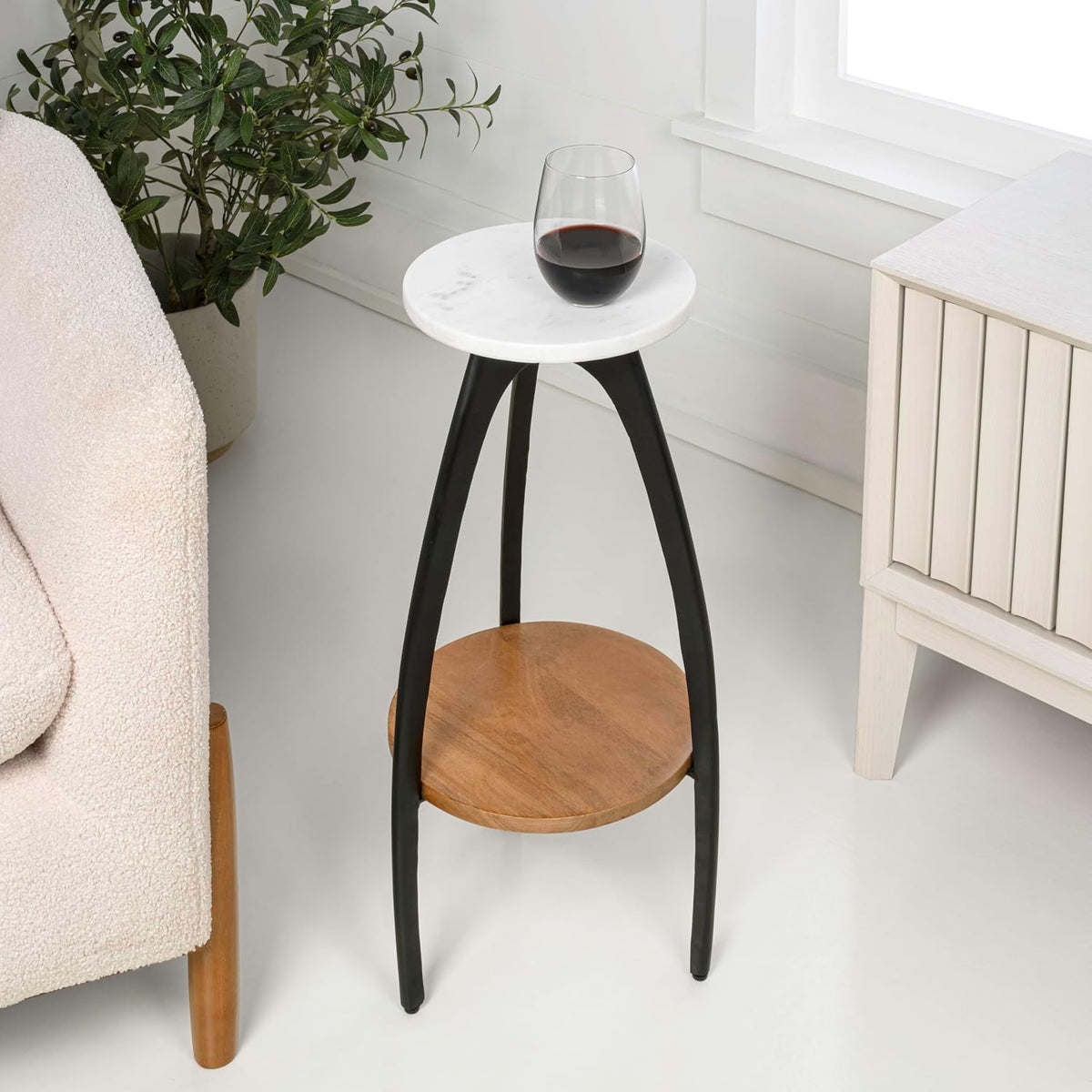 JONATHAN Y Ollie 24.5" Modern 2-Tier Round Drink Table, White Faux Marble Top and Black Metal Arch Legs, Small Pedestal Side Table with Wood Shelf for Living Room, Martini Cocktail Accent END3001A