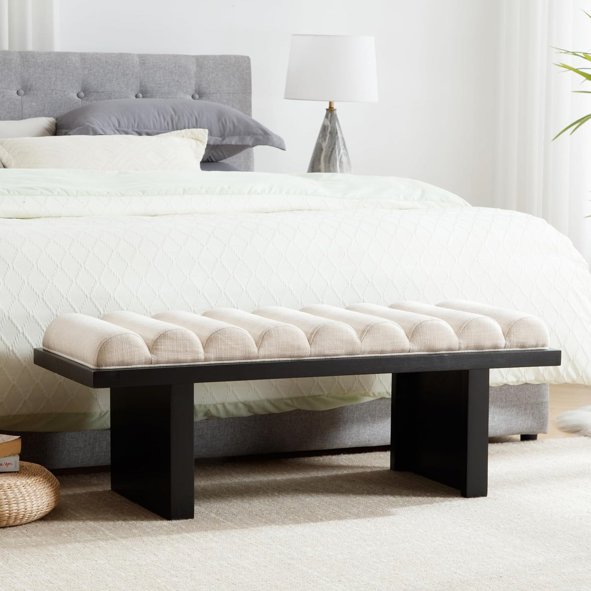 RIVOVA 47" Modern Bed Bench, Dining Bench with Black Legs, Upholstered Linen Bench End of Bed Stool for Bedroom, Living Room, Entryway, Beige